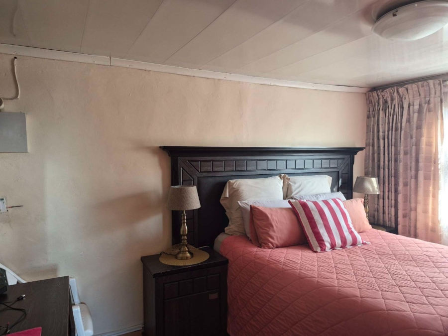 2 Bedroom Property for Sale in Kwazakhele Eastern Cape